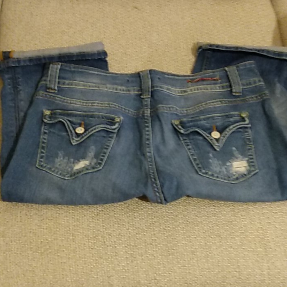 Capris - Picture 3 of 5